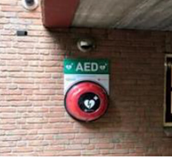 AED bij Hilversumseweg 19